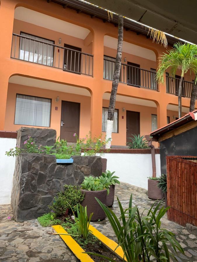 Coco Beach Hotel Exterior photo